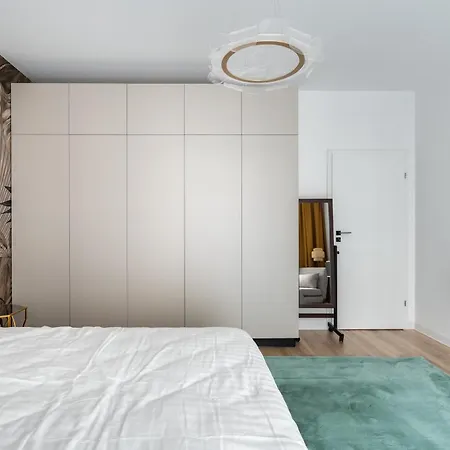 Plaza 101 בוקרשט